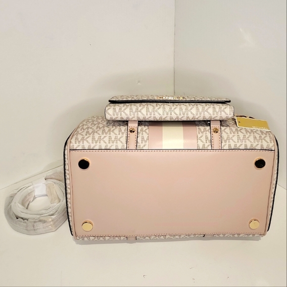 🌺MICHAEL KORS🌺 Bedford Legacy MD Duffle Sarchel/Shoulder Bag  & Trifold wallet - Picture 4 of 15